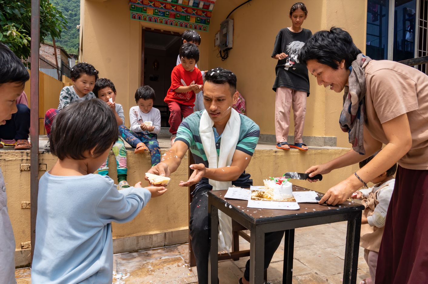 birthday-celebration-orphanage-nepal.JPG